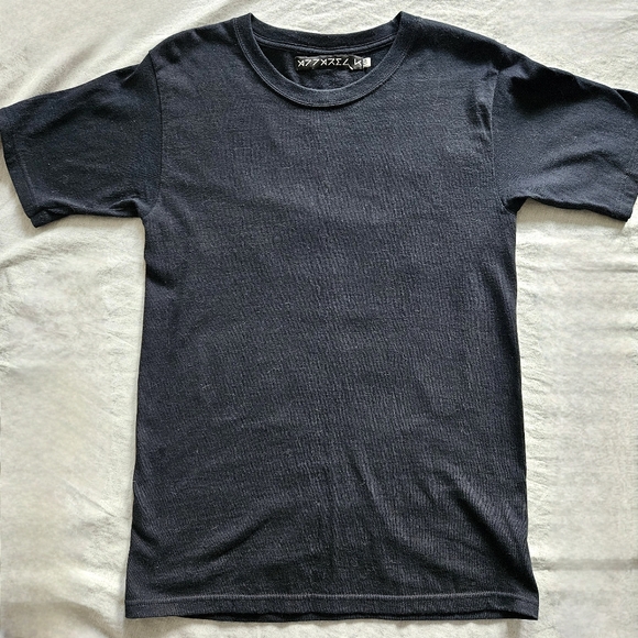 Holographic Jersey Style Streetwear T-shirt - Picture 3 of 3